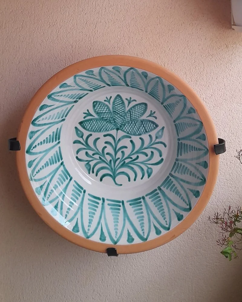Lebrillo Wall Mount — CASA PLETÓRICA — Handmade Spanish Ceramics